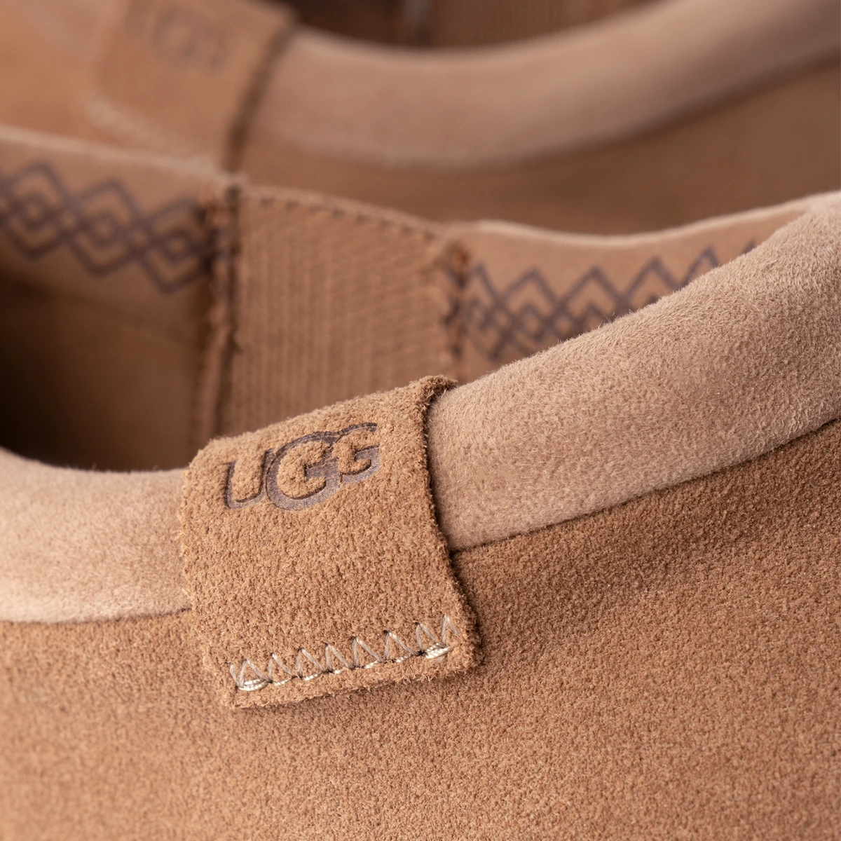 Мужские слипоны Ugg Mens Tasman Lug Chestnut цена 12 000 Руб. фото и описание в каталоге сайта ugg-boom.ru — фото 4