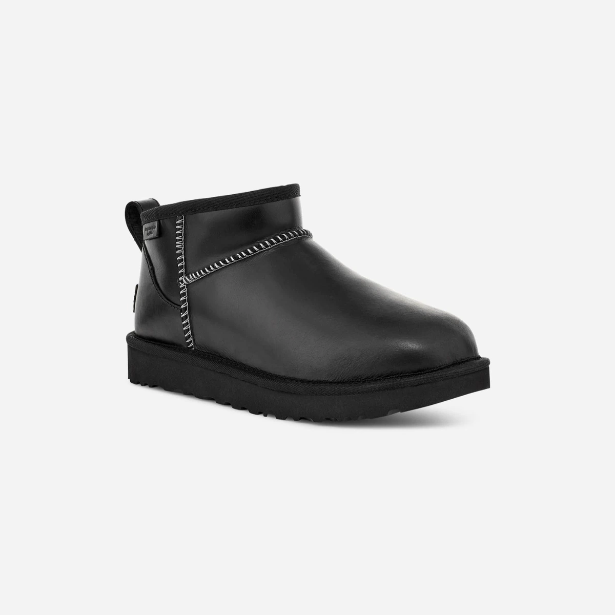 Женские угги Ugg Classic Ultra Mini Leather Black цена 10 000 Руб. фото и описание в каталоге сайта ugg-boom.ru — фото 2