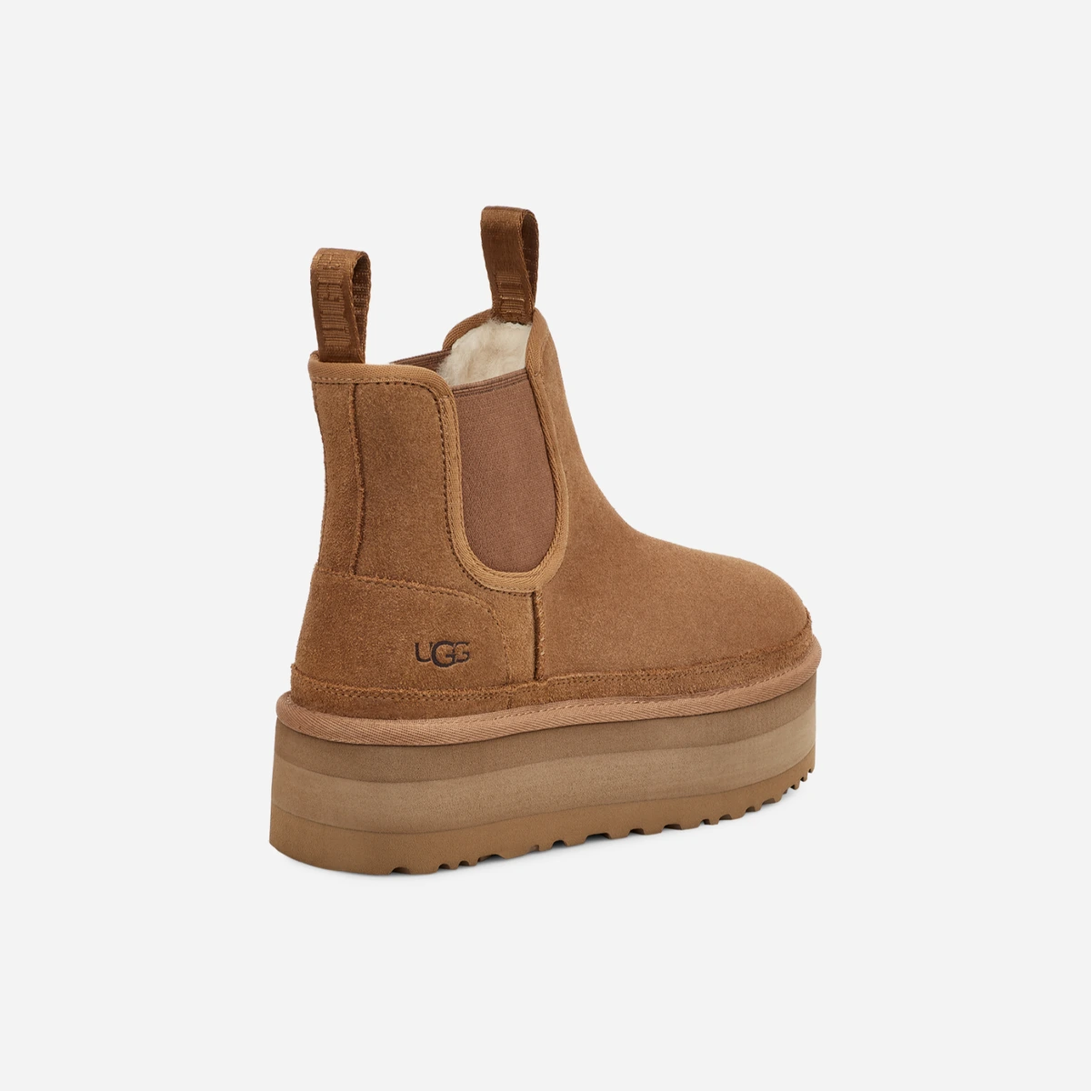 Женские ботинки Ugg Neumel Platform Chelsea Chestnut цена 6 000 Руб. фото и описание в каталоге сайта ugg-boom.ru — фото 4